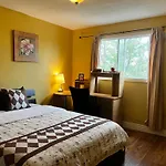 Biddington Private Room Close Airport!